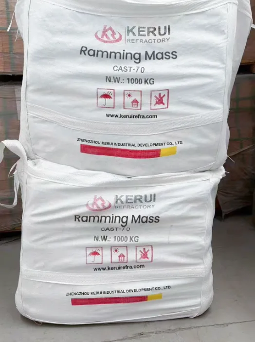 Refractory ramming mass for furnace bottom and ladle lining