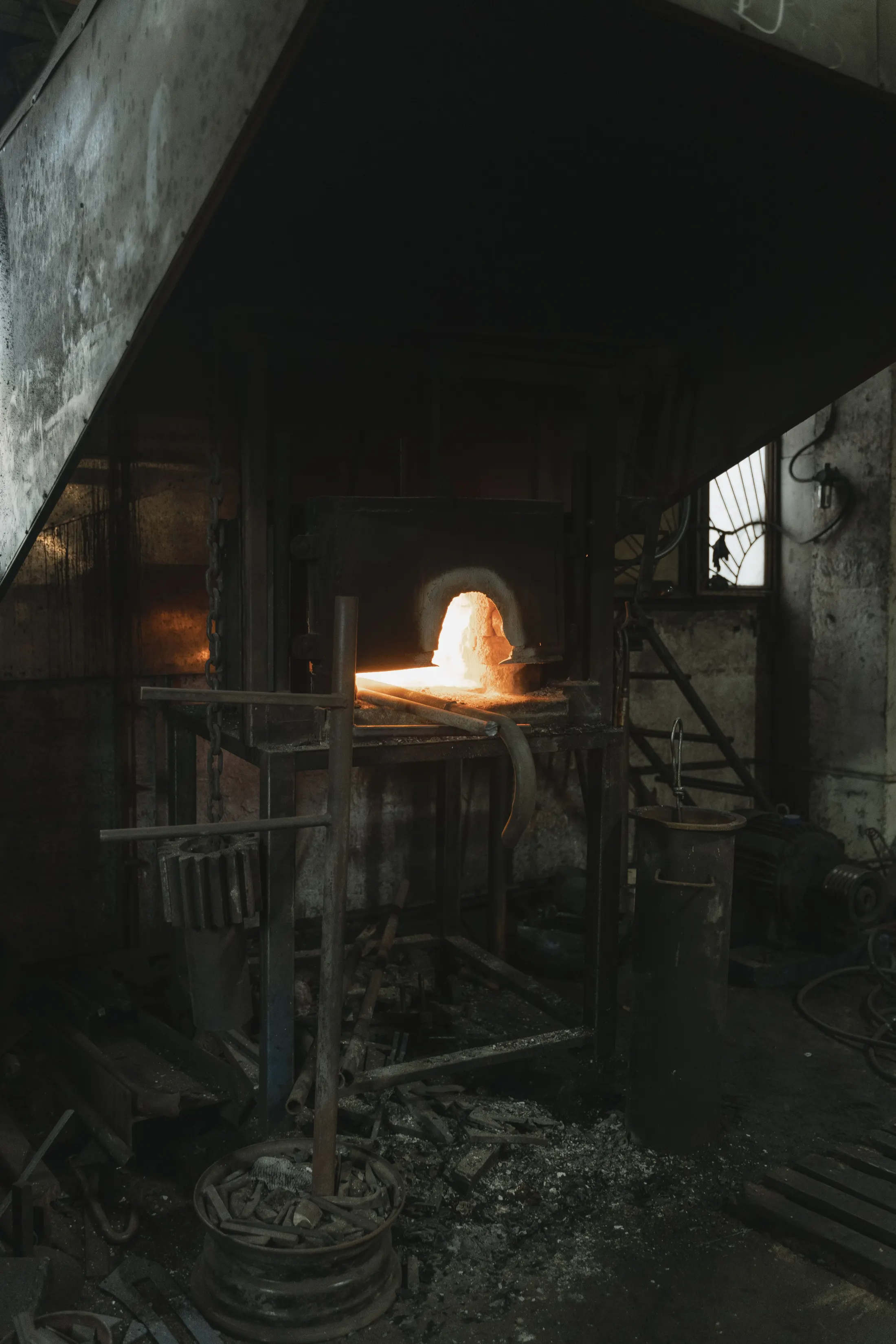 Cement kiln shutdown lining review