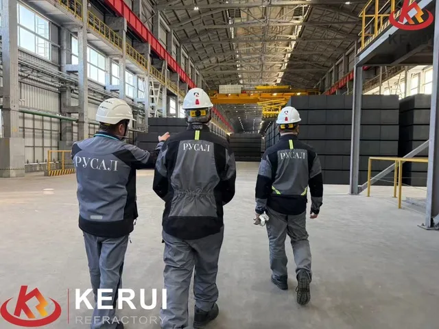 Kerui personnel at a RUSAL aluminium-furnace reference site